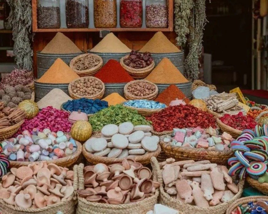 Depuis Agadir/Taghazout le marché hebdomadaire d'Imouzzer et l'art de vivre berbère